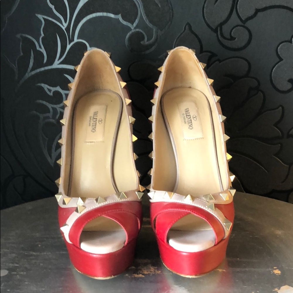 Valentino rockstud pumps